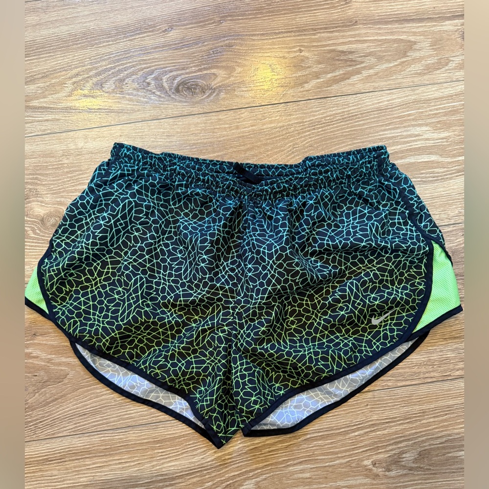 Nike dry fit Green Patterned Women's Shorts Large